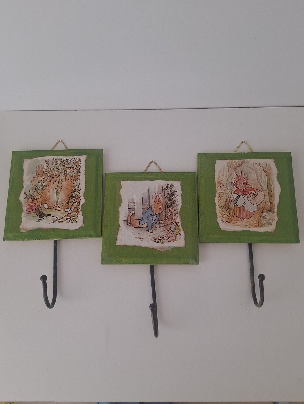 Artminds Beatrix Potter wall hooks - Set of 3